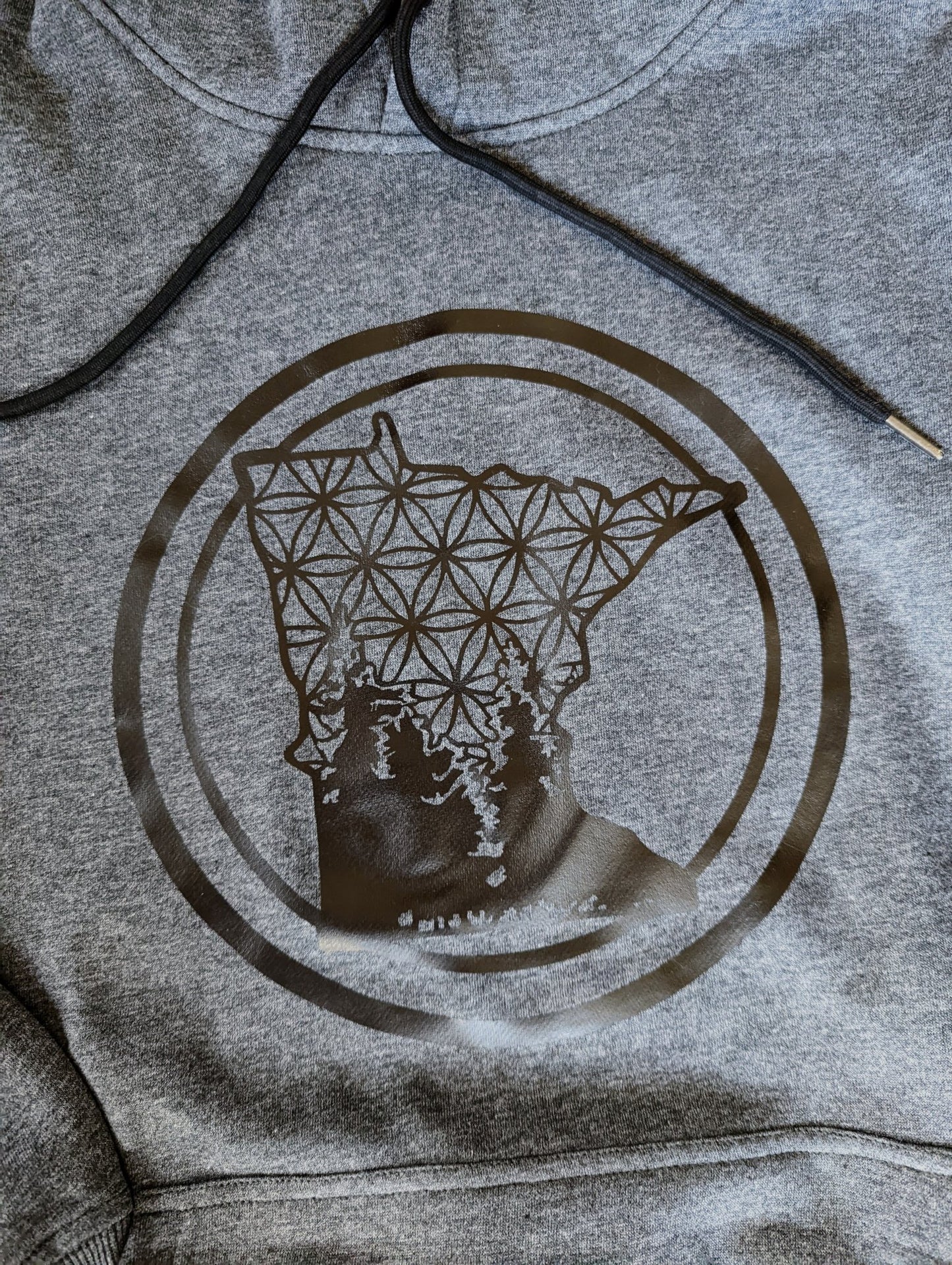 Low Profile Minnesota Emblem In Black | Stagger Lee's Charcoal Fleece Hoodie - Stagger Lee Outfitters