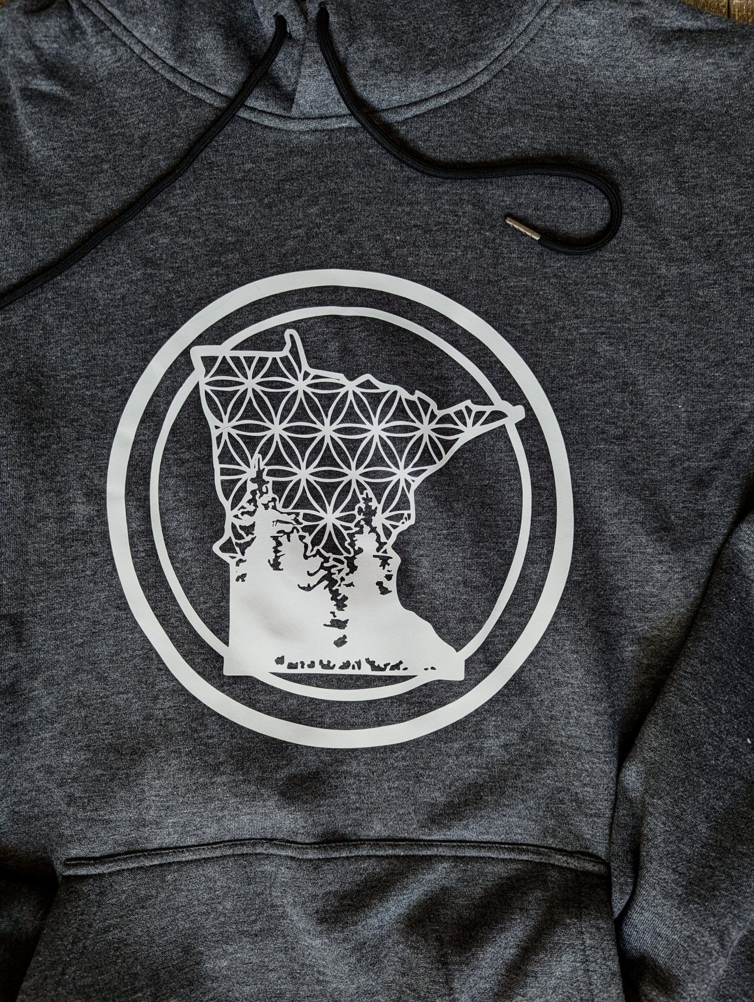 Minnesota Emblem High Contrast In White | Stagger Lee's Charcoal Fleece Hoodie - Stagger Lee Outfitters